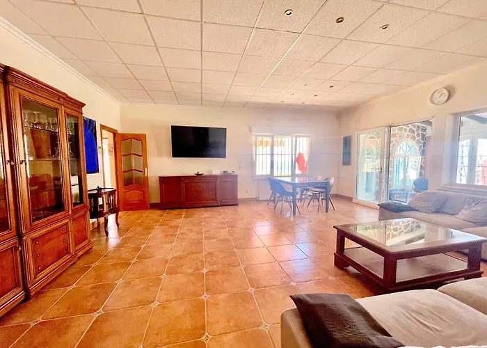 Villa Eye