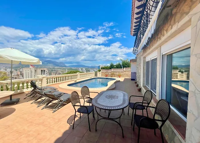 Villa Eye